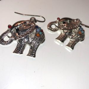 Elephant earrings 🐘💛
